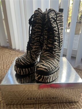 Russ Black & White Zebra-Print Platform Lace-Up Boots
